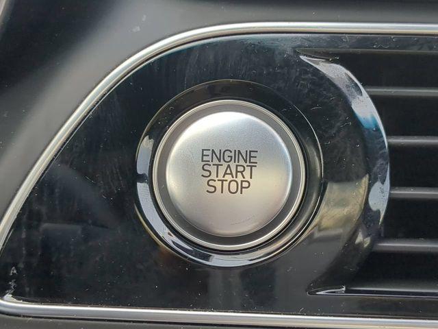 2023 Genesis G70 3.3T RWD