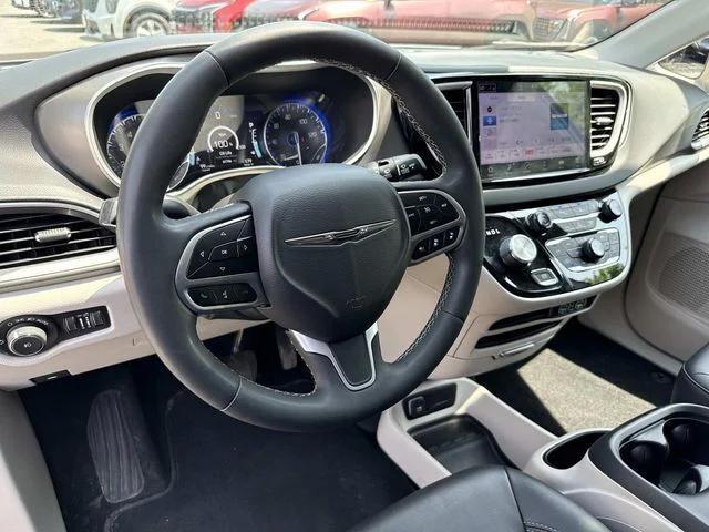 2024 Chrysler Pacifica Touring L 2024 Chrysler Pacifica Touring L