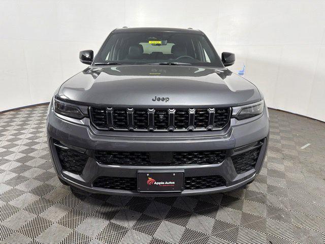 2026 Jeep Grand Cherokee GRAND CHEROKEE LIMITED RESERVE 4X4