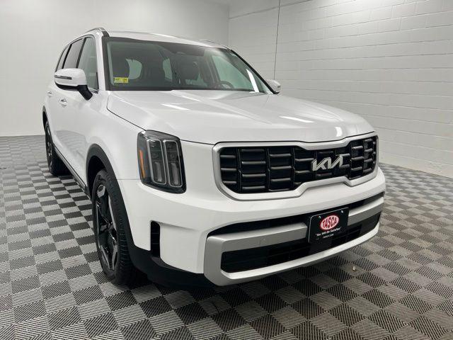 2024 Kia Telluride S for sale in Berlin, CT