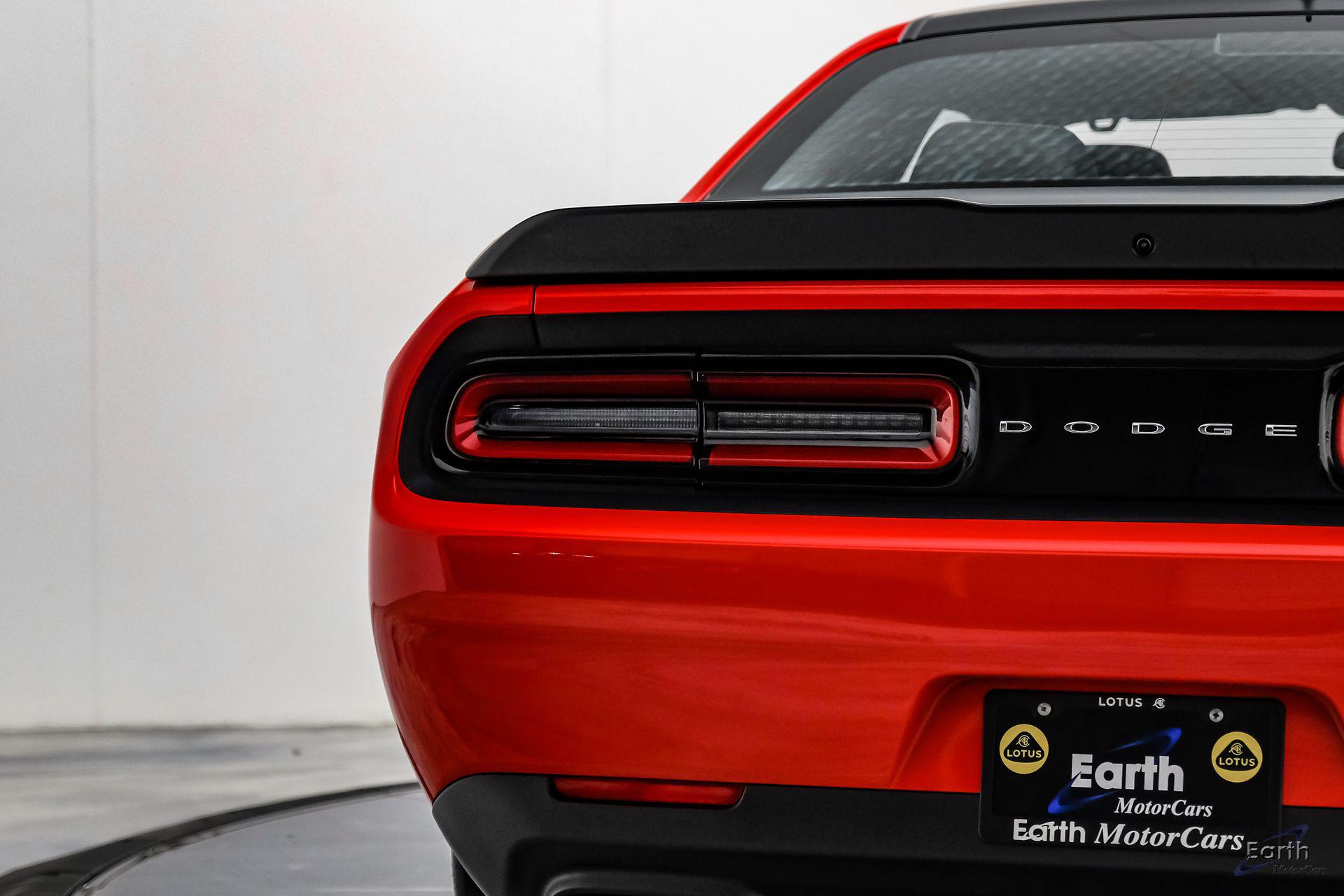 2018 Dodge Challenger SRT - Photo 16