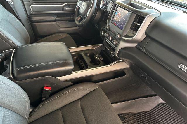 2022 Ram 1500 Big Horn Crew Cab 4x2 64 Box