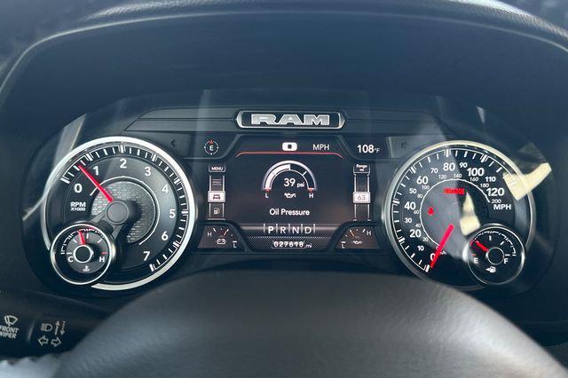 2022 Ram 1500 Big Horn Crew Cab 4x2 64 Box