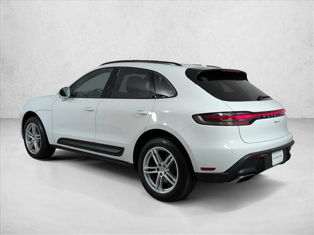2022 Porsche Macan AWD