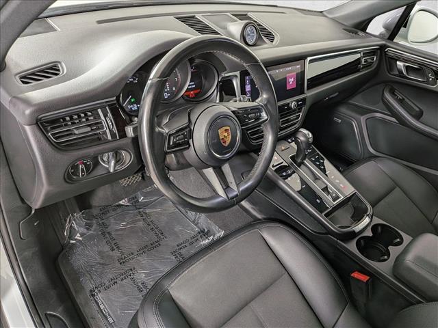2022 Porsche Macan AWD