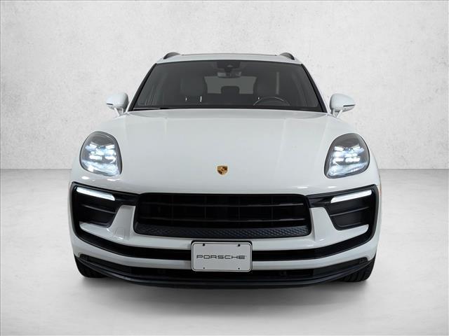 2022 Porsche Macan AWD