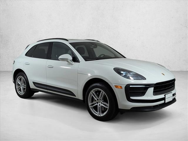 2022 Porsche Macan AWD