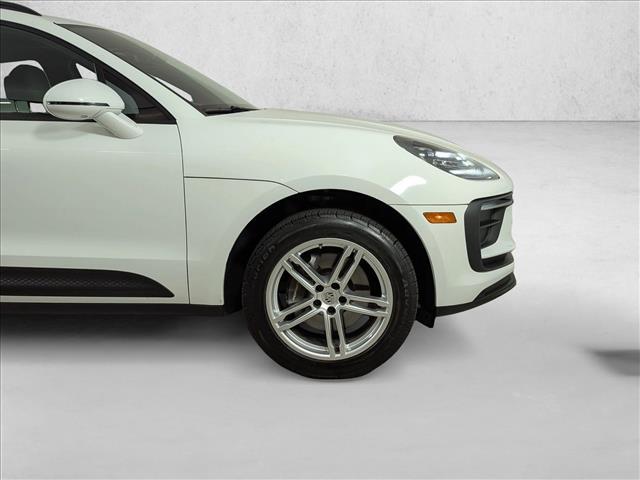 2022 Porsche Macan AWD