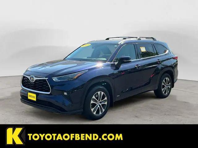 2022 Toyota Highlander Hybrid XLE for sale in Bend, OR