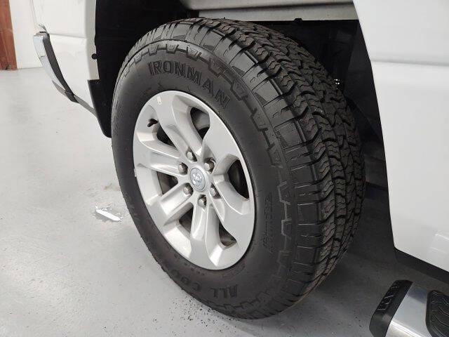 2024 Ram 1500 Laramie Crew Cab 4x4 57 Box