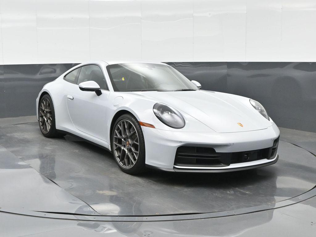 2025 Porsche 911 - Photo 11