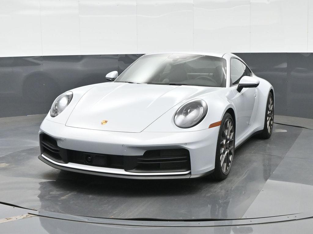 2025 Porsche 911 - Photo 12