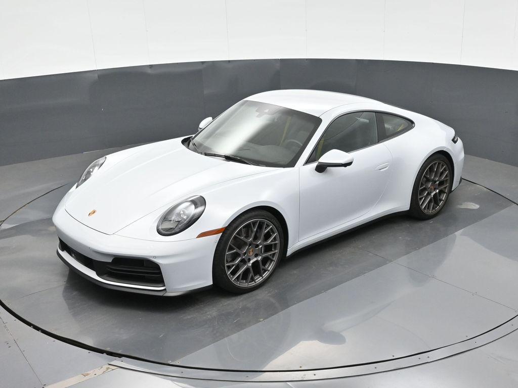 2025 Porsche 911 - Photo 26