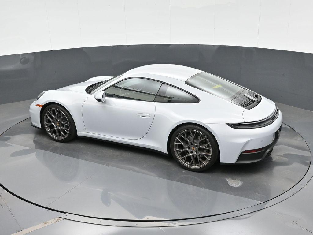 2025 Porsche 911 - Photo 27