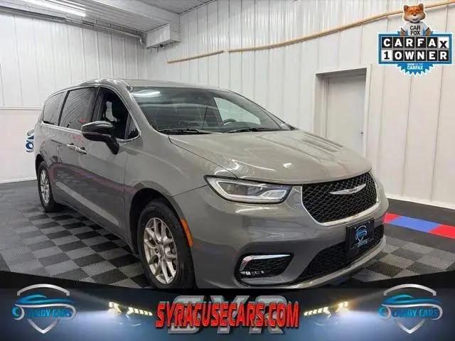 2025 Chrysler Pacifica Select for sale in Syracuse, NY