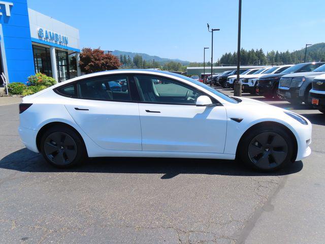 2022 Tesla Model 3 Rear-Wheel Drive