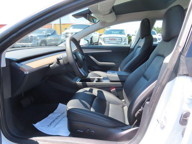 2022 Tesla Model 3 Rear-Wheel Drive