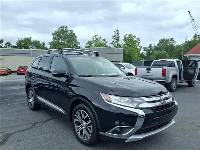 2017 Mitsubishi Outlander SE for sale in Duncansville, PA