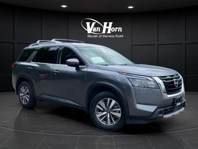2025 Nissan Pathfinder SL 4WD for sale in Stevens Point, WI