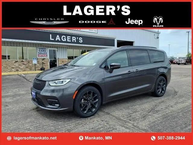 2021 Chrysler Pacifica Limited AWD for sale in Mankato, MN