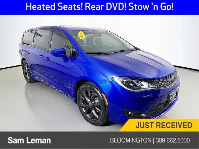 2020 Chrysler Pacifica Touring for sale in Bloomington, IL