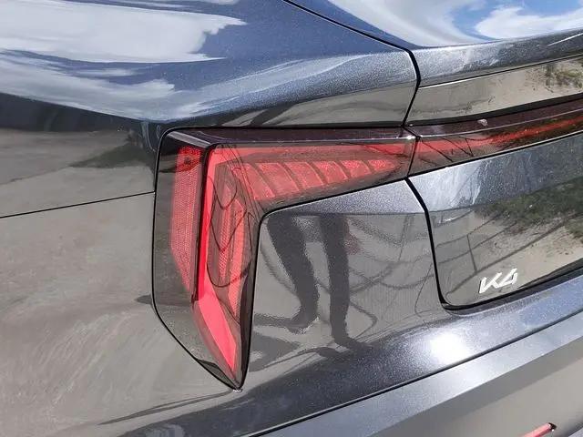 2026 Kia K4 LX