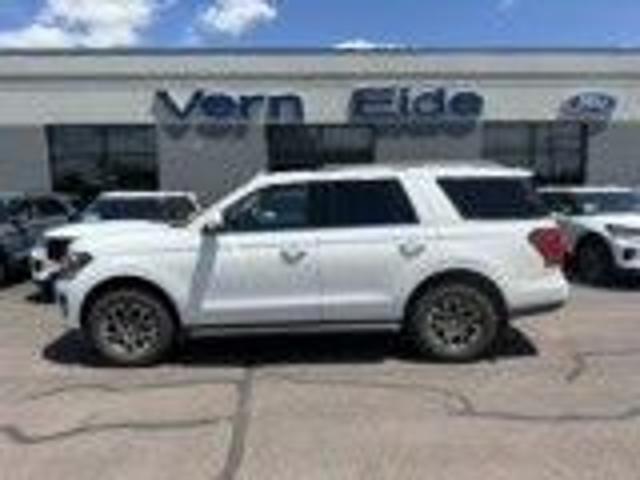 2024 Ford Expedition XLT for sale in Mitchell, SD