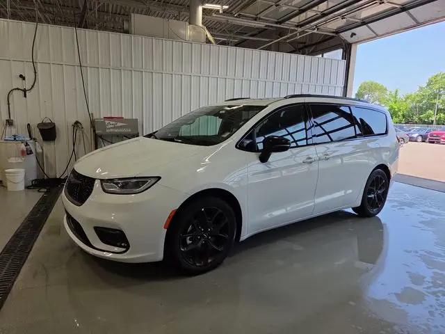 2025 Chrysler Pacifica Limited for sale in Fort Wayne, IN