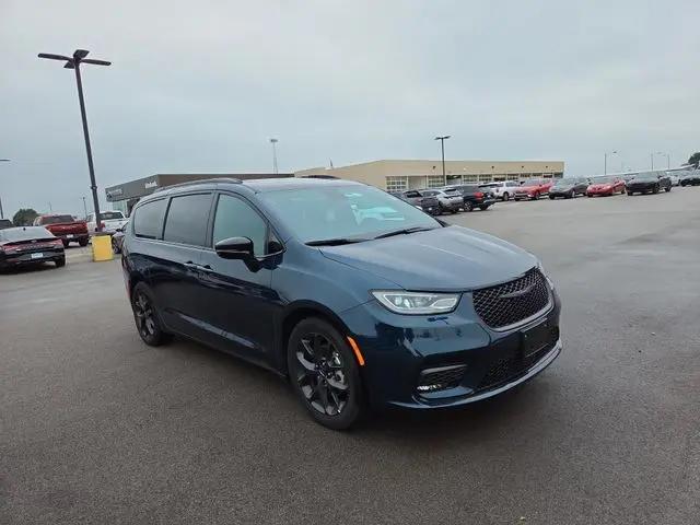 2025 Chrysler Pacifica Limited