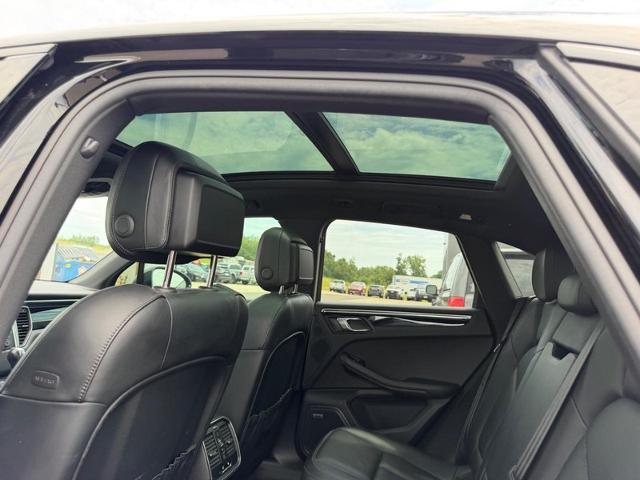 2018 Porsche Macan Sport Edition