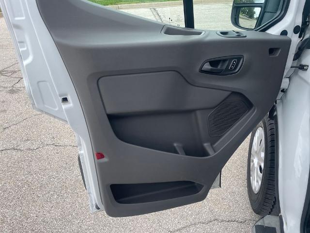 2025 Ford Transit Cargo Van Base