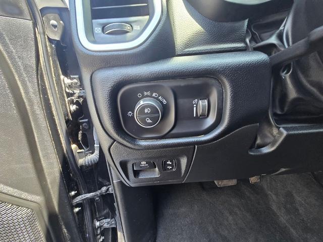 2022 Ram 1500 Big Horn Crew Cab 4x4 57 Box