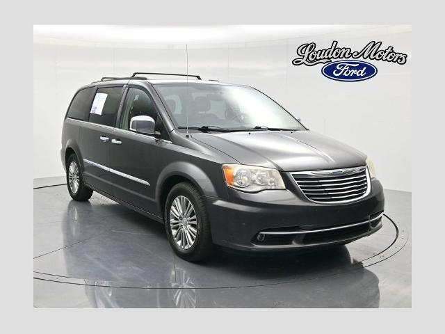 2015 Chrysler Town & Country Touring-L for sale in Minerva, OH