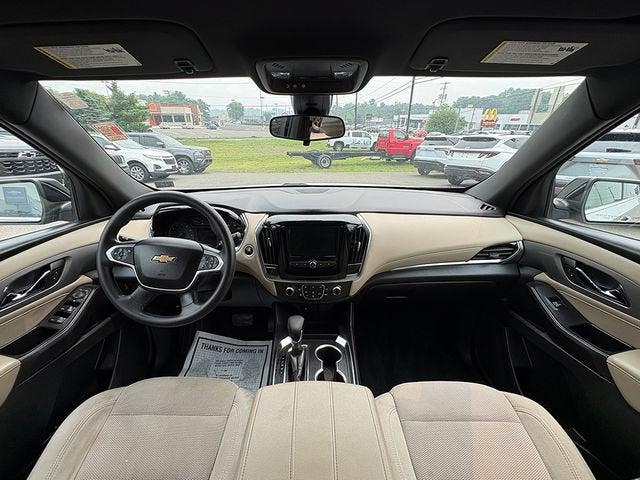 2022 Chevrolet Traverse FWD LS 2022 Chevrolet Traverse FWD LS