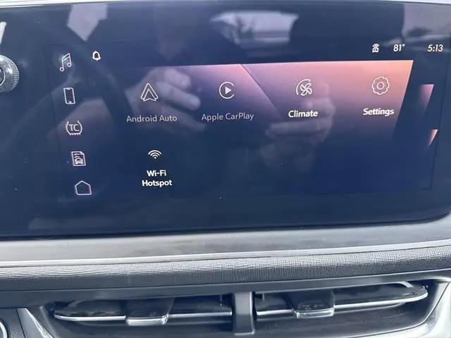 2024 Buick NV Preferred FWD