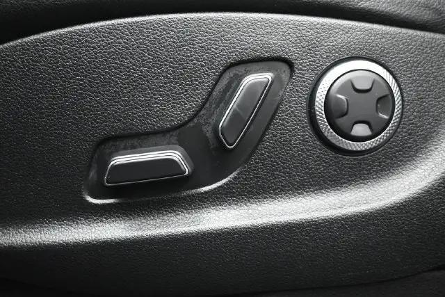 2022 Genesis GV70 2.5T AWD