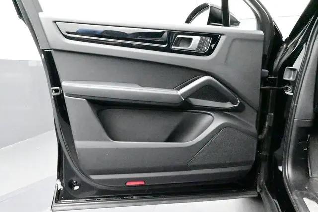2023 Porsche Cayenne Cayenne