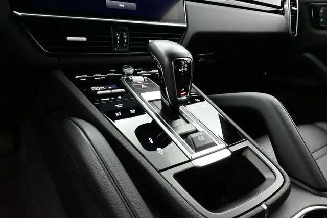 2023 Porsche Cayenne Cayenne