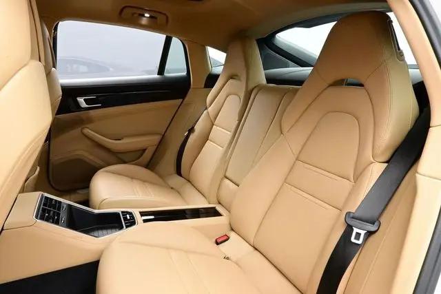 2023 Porsche Panamera 4S