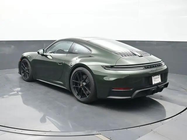 2026 Porsche 911 Carrera 4 GTS