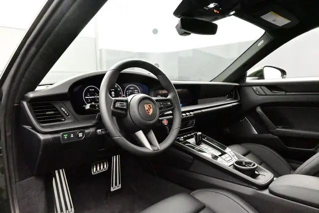 2026 Porsche 911 Carrera 4 GTS