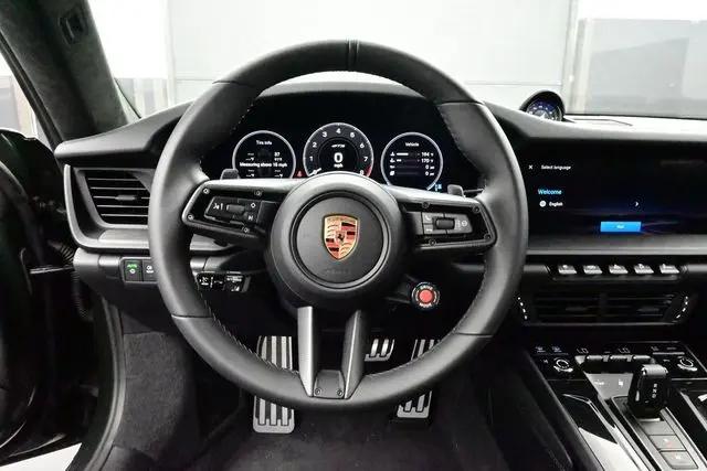 2026 Porsche 911 Carrera 4 GTS