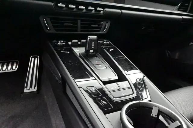 2026 Porsche 911 Carrera 4 GTS