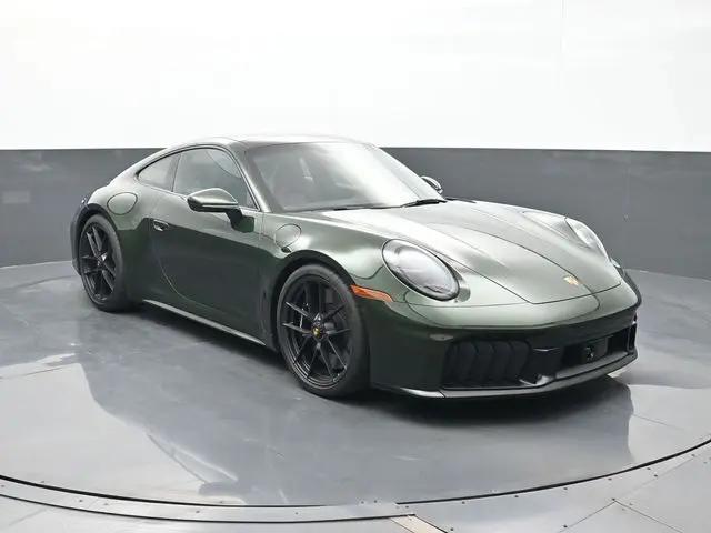2026 Porsche 911 Carrera 4 GTS