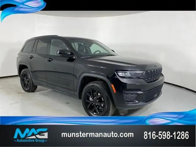 2024 Jeep Grand Cherokee Altitude 4x2 for sale in Blue Springs, MO