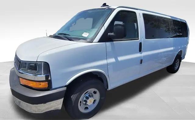 2026 Chevrolet Express Passenger 3500 Extended Wheelbase, LT, RWD for sale in Monterey Park, CA