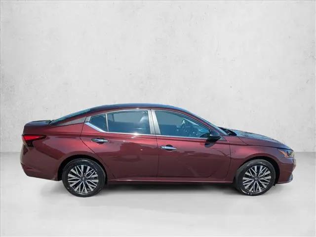 2025 Nissan Altima SV AWD