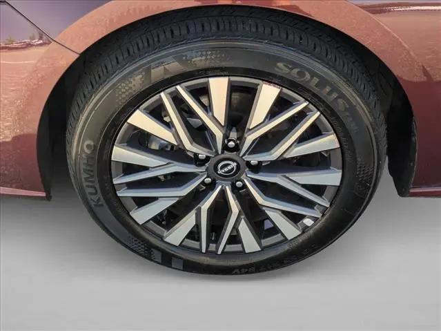 2025 Nissan Altima SV AWD