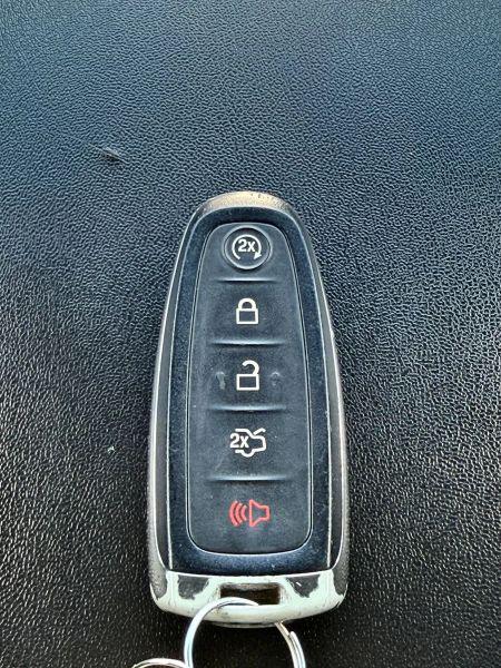 2015 Ford Taurus SEL