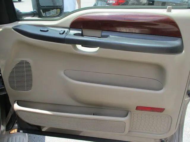2005 Ford Excursion Limited